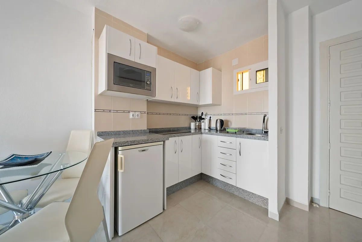 2fbfb258-0690-4545-b97e-30ce0cc73a87