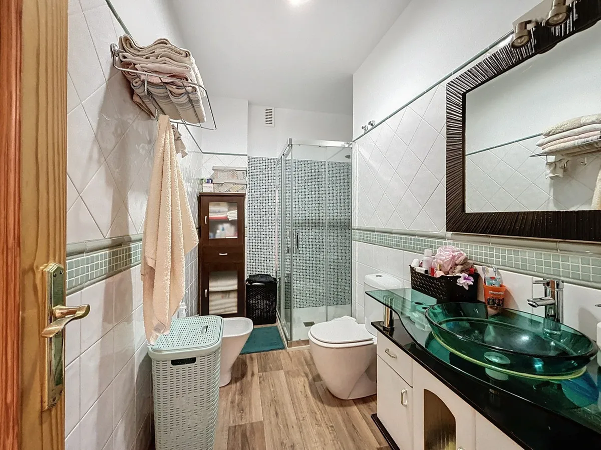 d9206b04-fd68-4e7e-bd42-8a2c1f6acacf