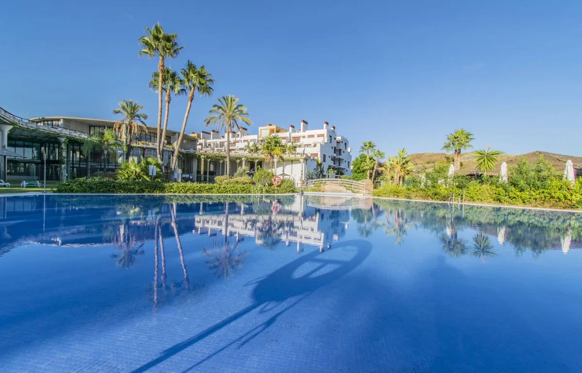 72212877-808b-49b4-b4b8-e5f6ad84a6c5