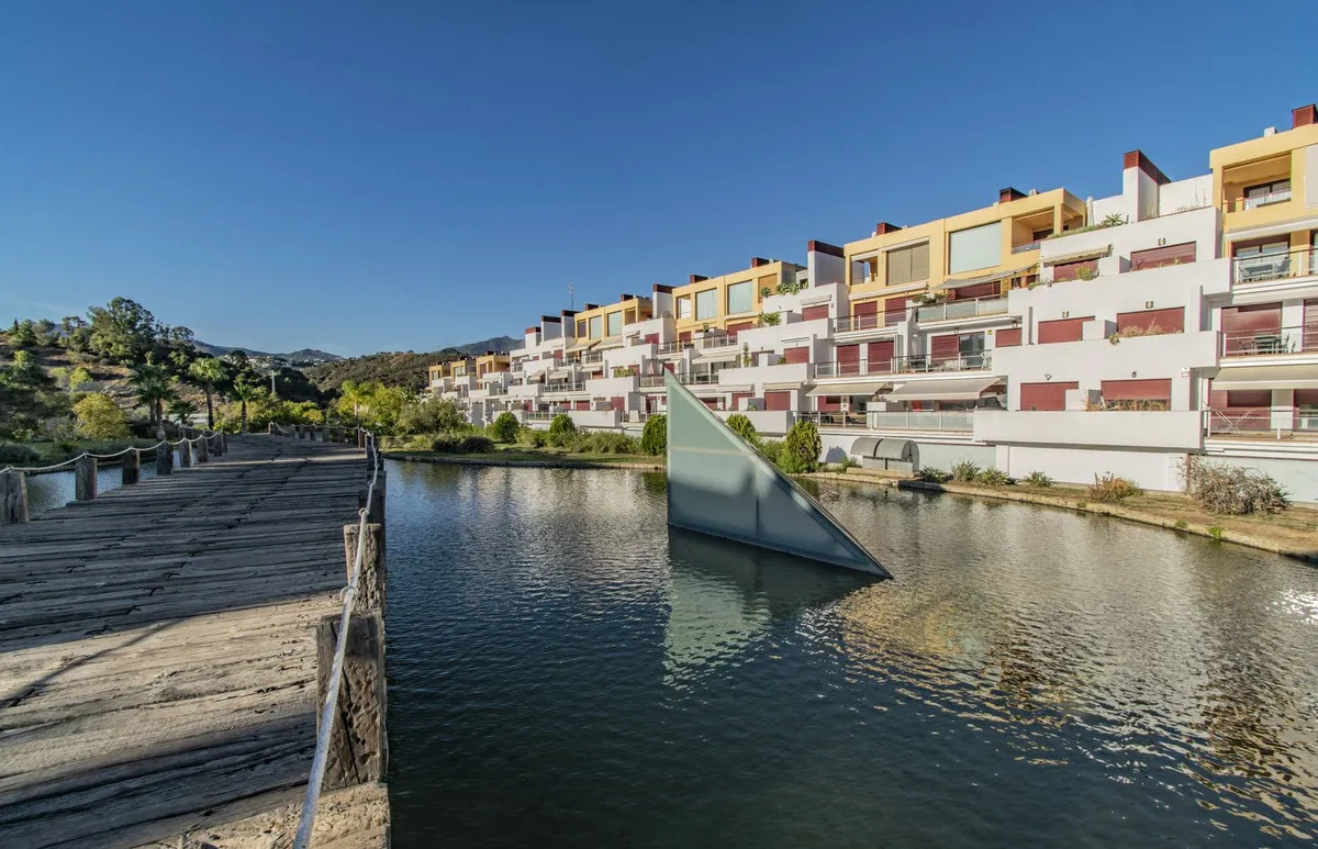 a07c0c69-66e0-4c1c-afa4-ea2014abef6c