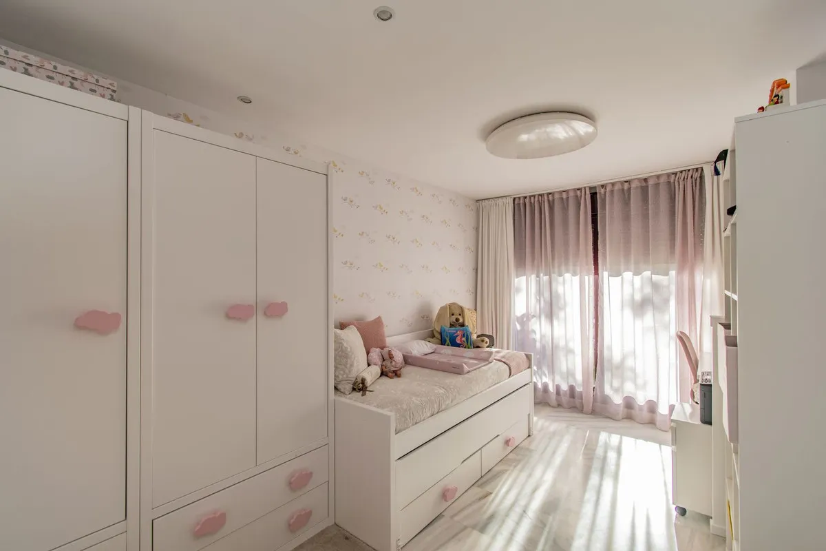 c5ad090d-62ef-4df5-ab26-c71d1e3a9e6b