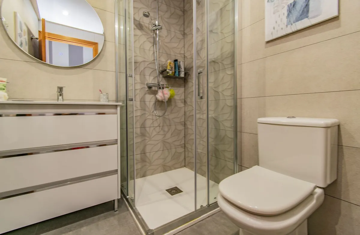 d9818692-f86a-4331-b85d-3b48191946c7