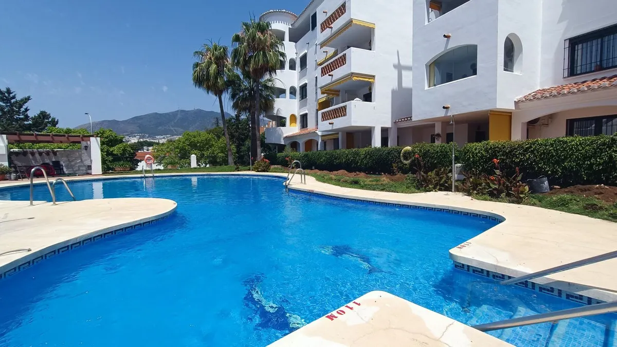 4ee77e1e-7fc9-4fc4-8c18-239a88ce28da