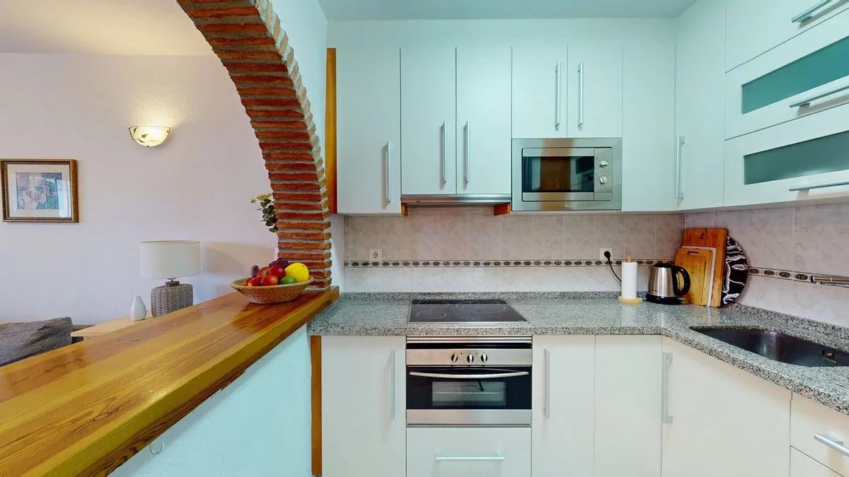 741df831-f37f-495a-97d5-074975cde6d5