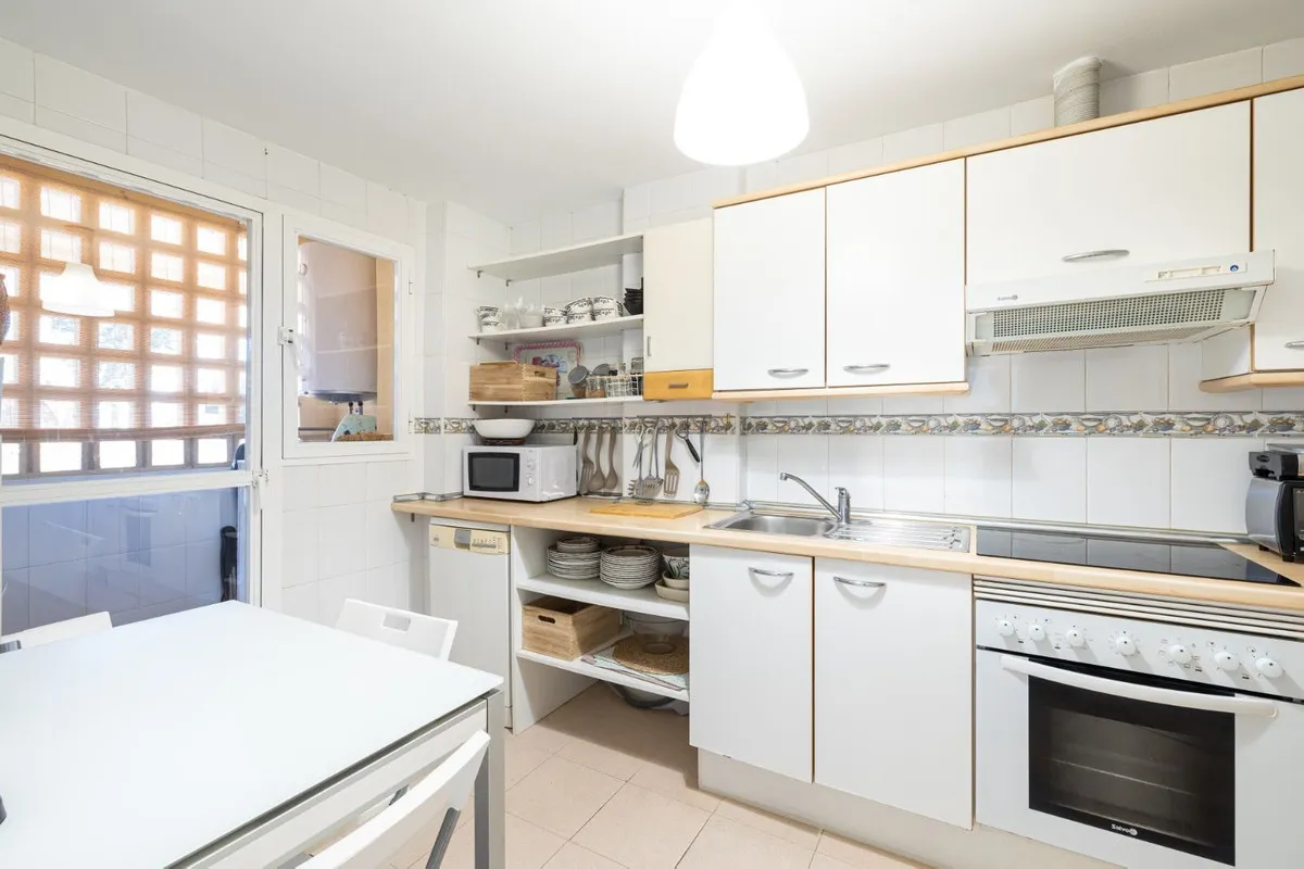 87b6ccc4-c55d-4970-af8b-a82e72c86747