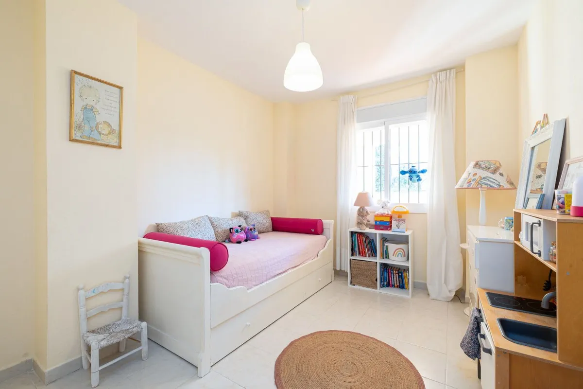 ea26798c-14ef-435c-88f3-9df66f1a8f0b