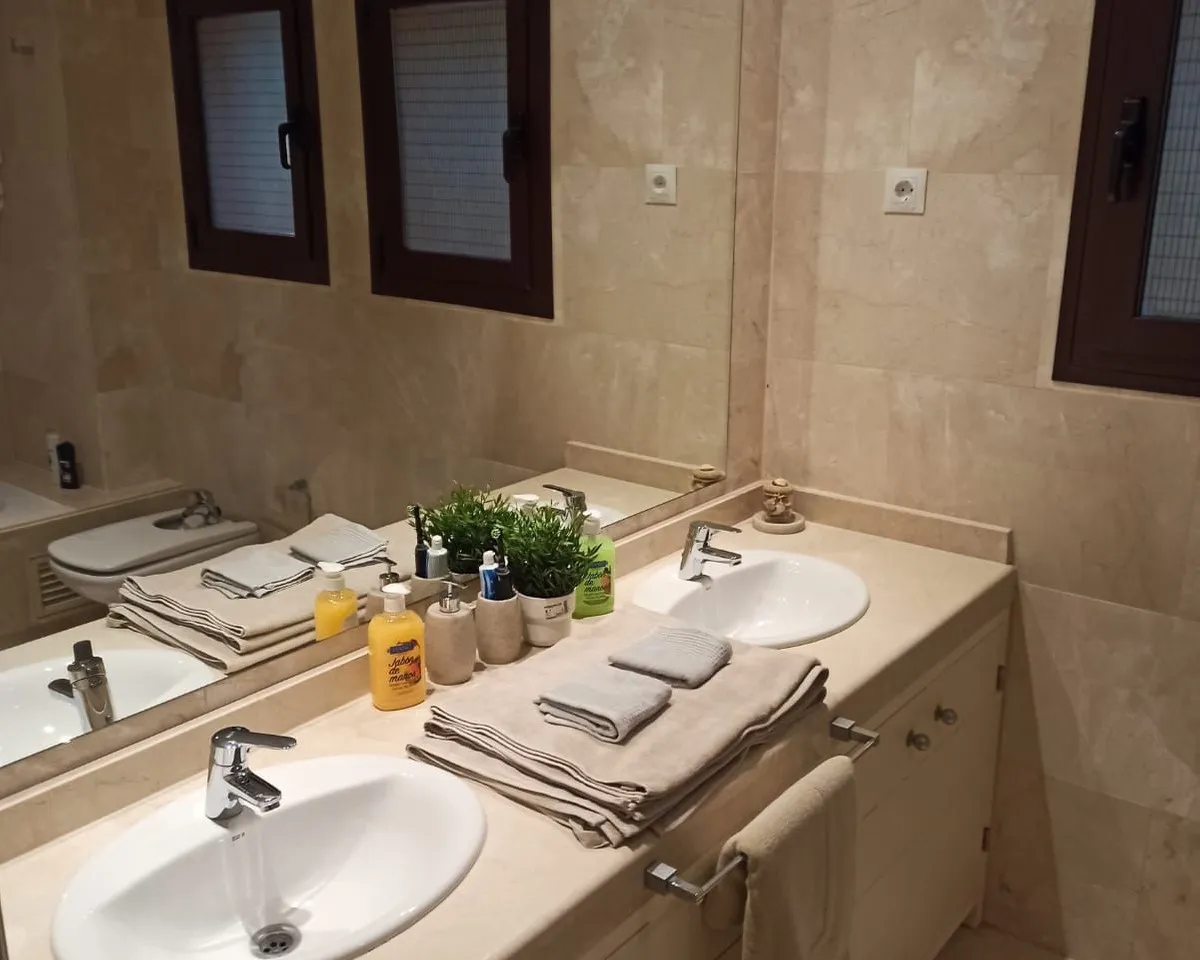 7933150d-b33f-4bdd-9f5c-d0fad89d550a