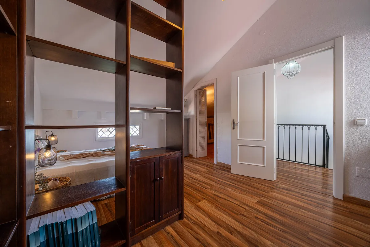 06d0b46a-de4f-4967-9116-c77e614553df