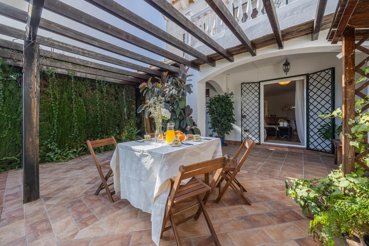 e94ac82d-8633-42f5-bc40-b03b8cc49339