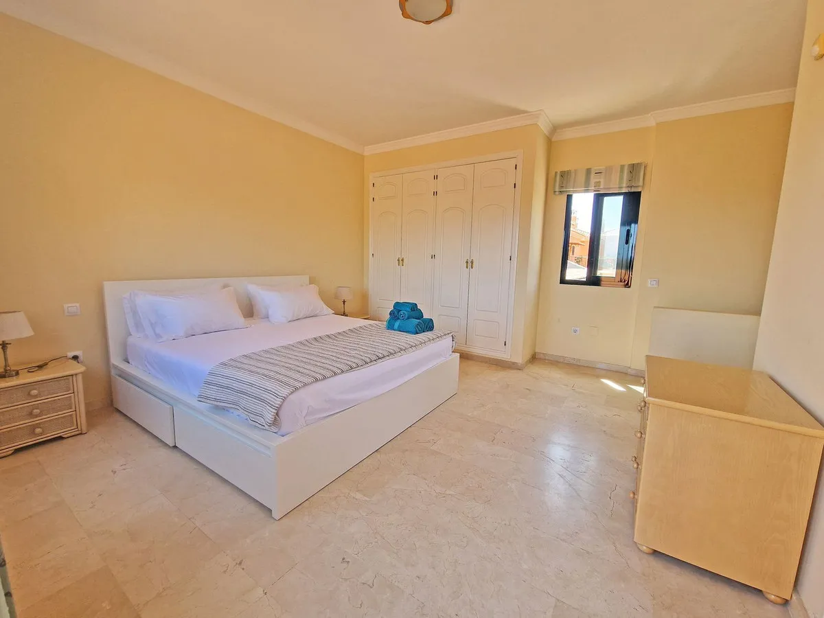 57f1e140-da11-4ef4-89e8-f0ff04b45f01