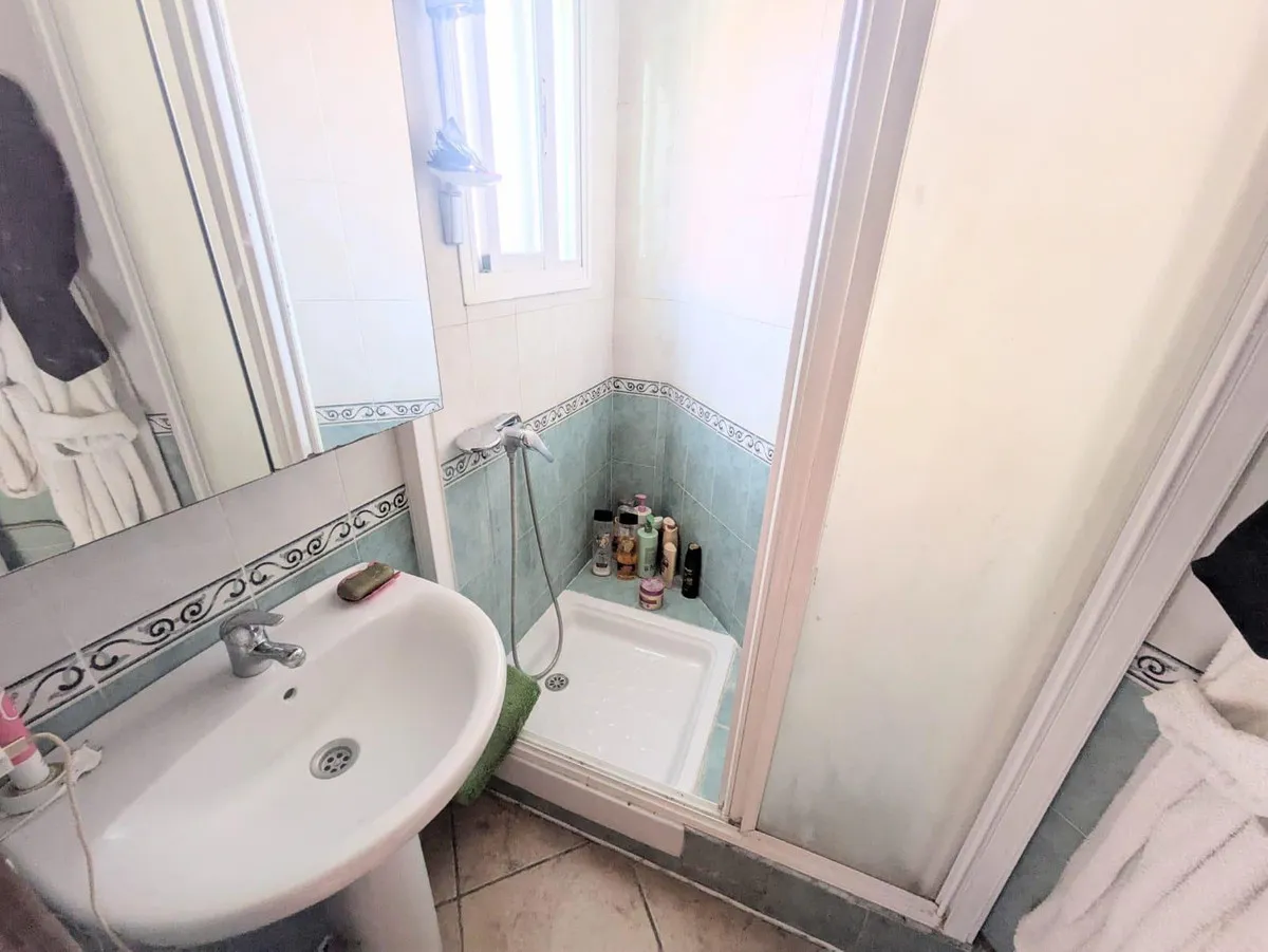 c94e4e5b-64bf-4aee-815b-35152079cdf4