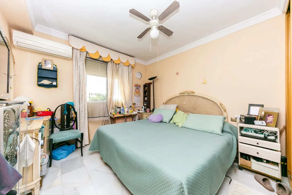 5ec8fd6a-c19d-496e-8b93-8f2752022141