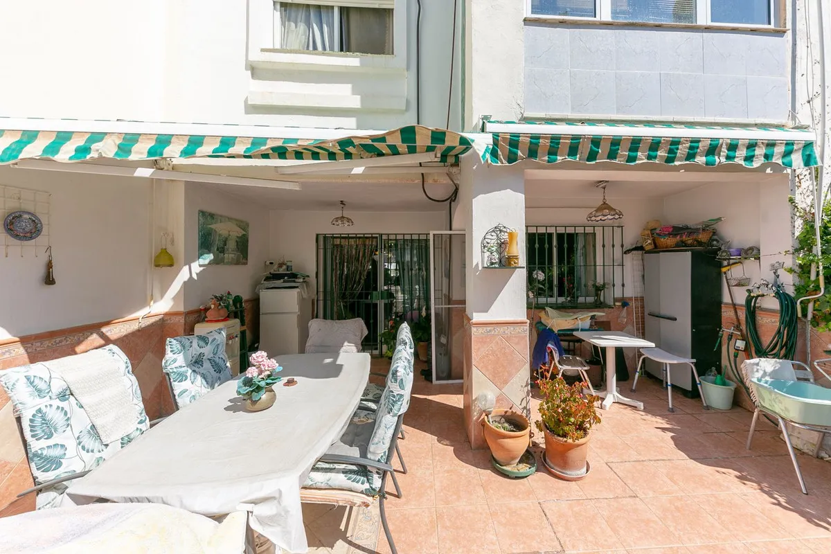 d8ac019a-bab2-4873-8dea-7092a3a803ff