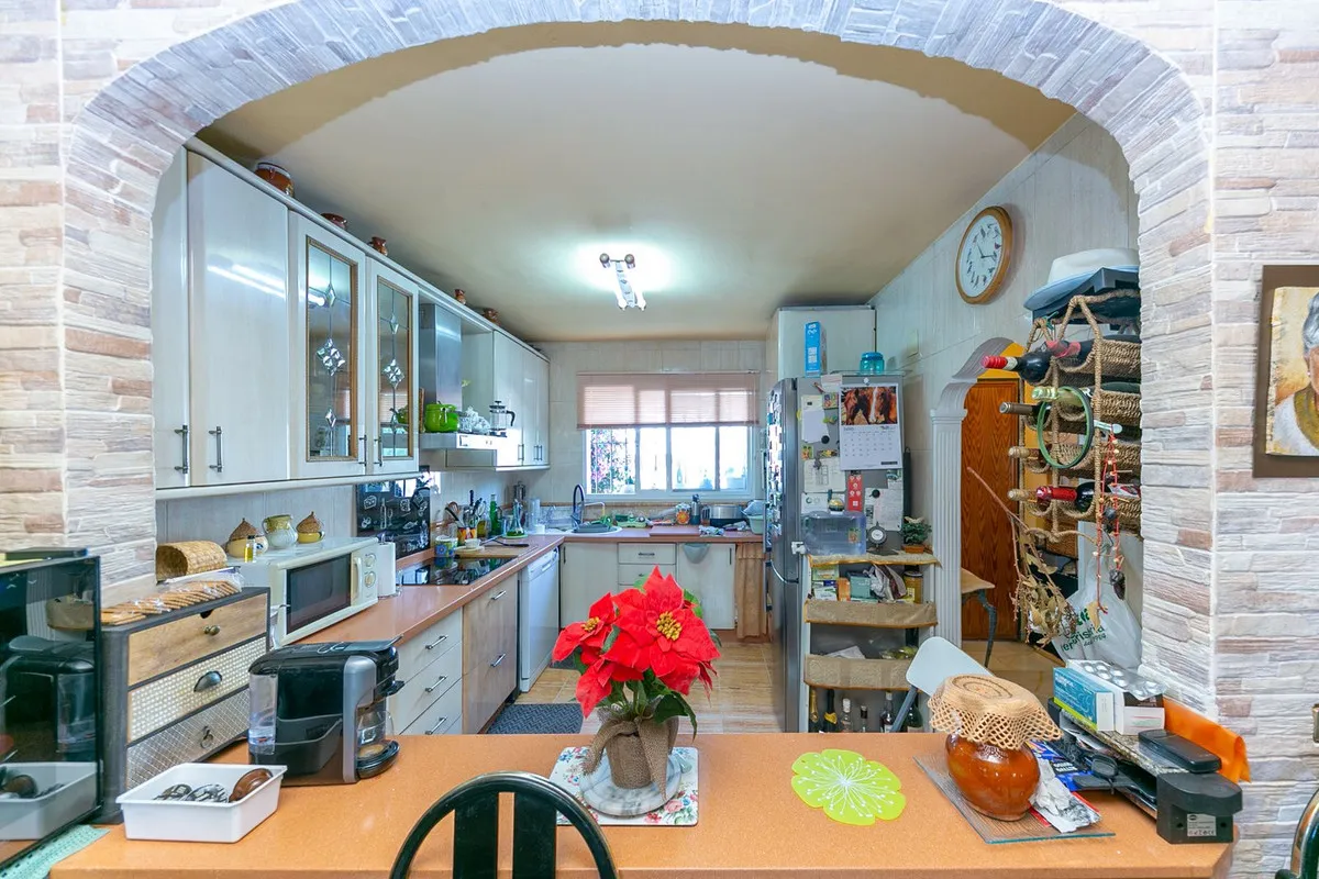 f70b5455-5cde-48a0-92ca-e9f6c6ad6004