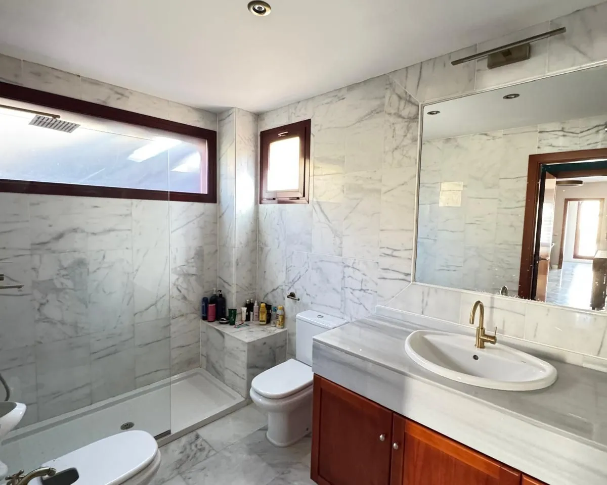 3236e80e-73e1-4d8f-ba0e-83283499c7cc