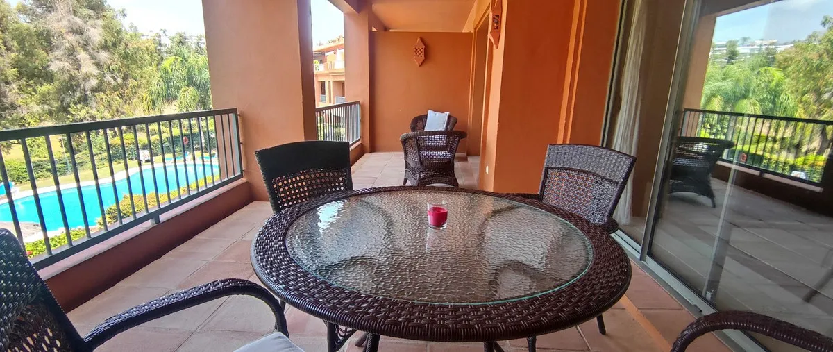 b063a178-819b-4751-9210-eff79a260291