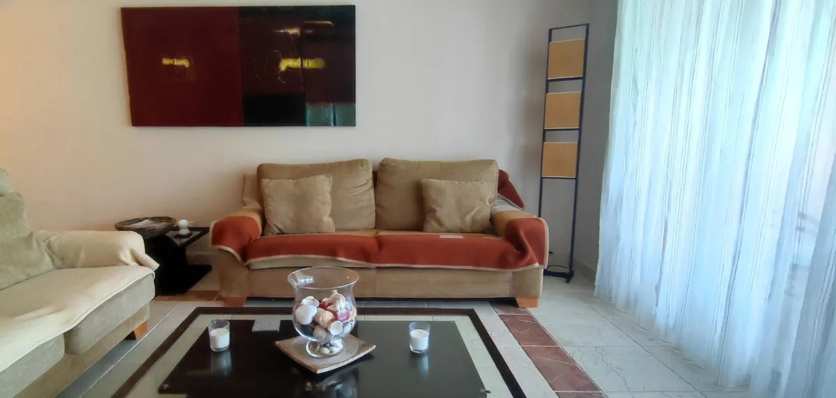 cafe564d-b19e-4cc0-a4a9-0f5779a34179