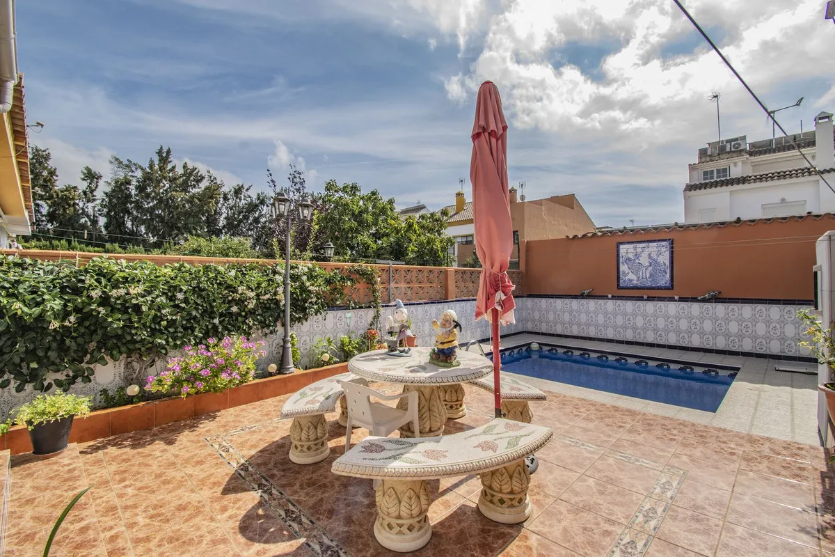 4b39e6d9-6264-49d1-a658-83a3d059f169