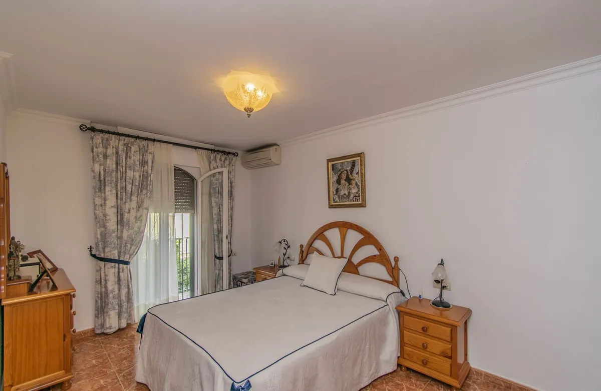 5642e9b1-0c07-4fa3-8f95-5fe33f73dfef