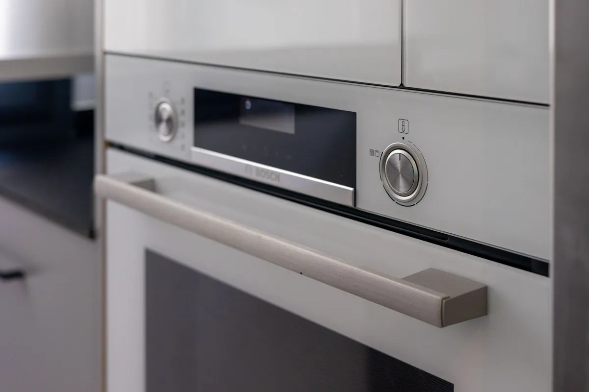 856c5fb6-e329-4b36-9973-aa7455300842