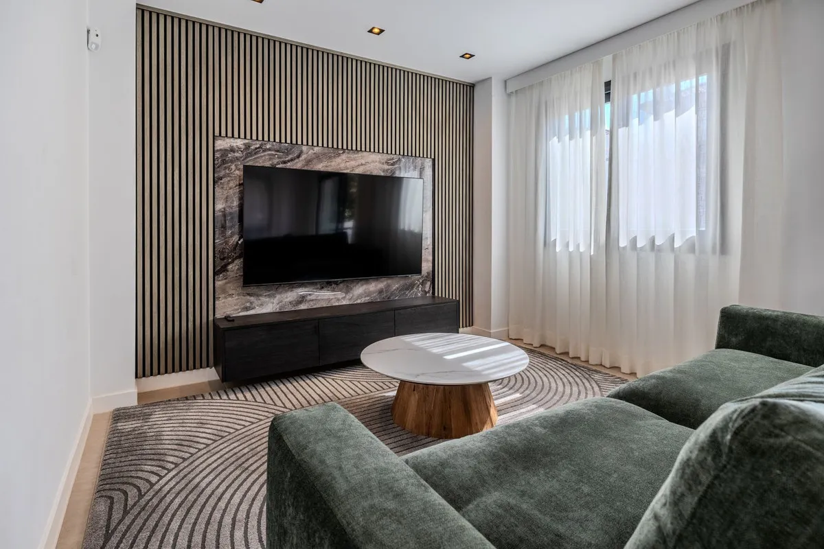 bfc949c1-f241-4612-8080-ee1139a93c36