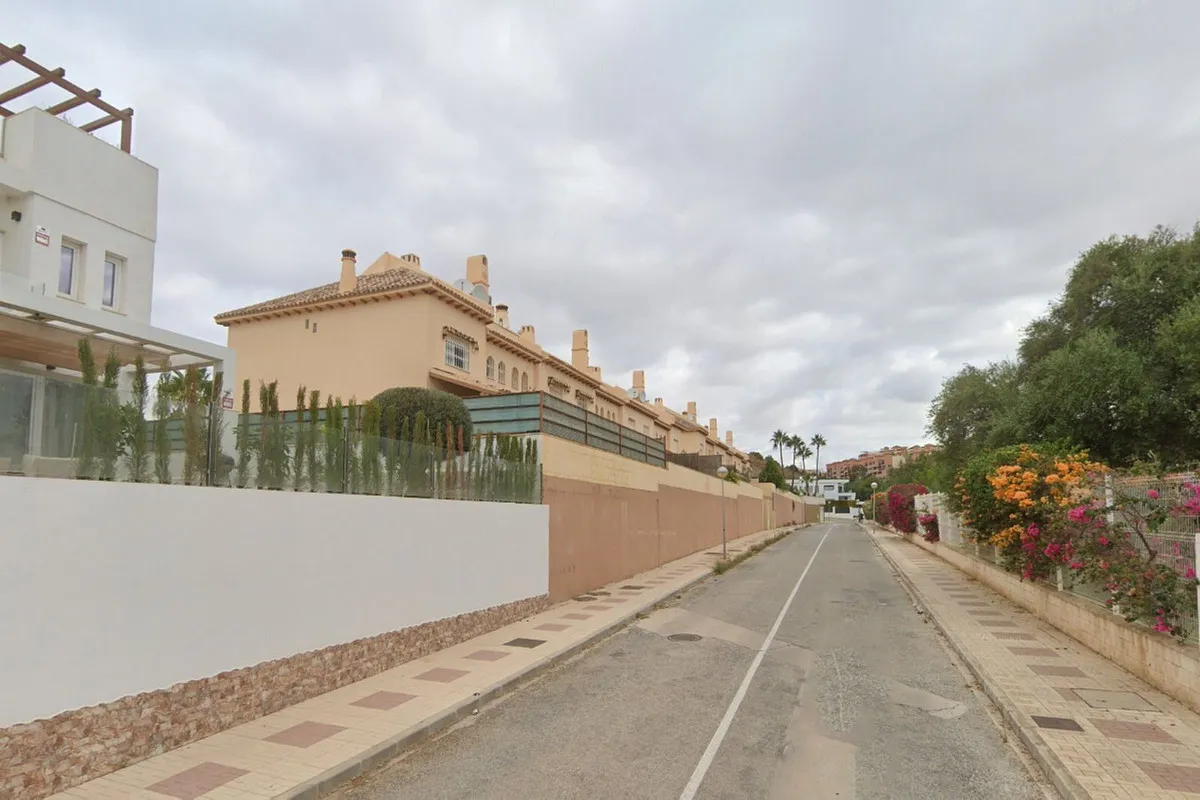 92eaa692-6569-4b3f-afdb-5f61aada622f