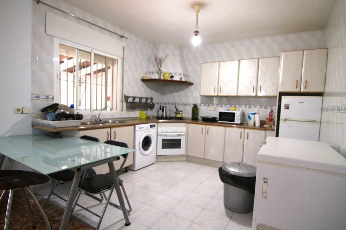 2cec12f1-3235-4b37-ac2a-c24013ae664f