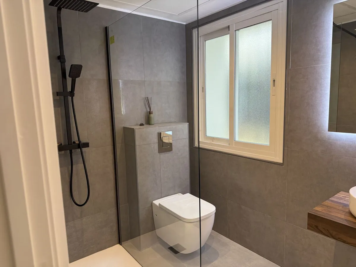 1064dd21-7ffe-46f9-b5a2-36e084736889