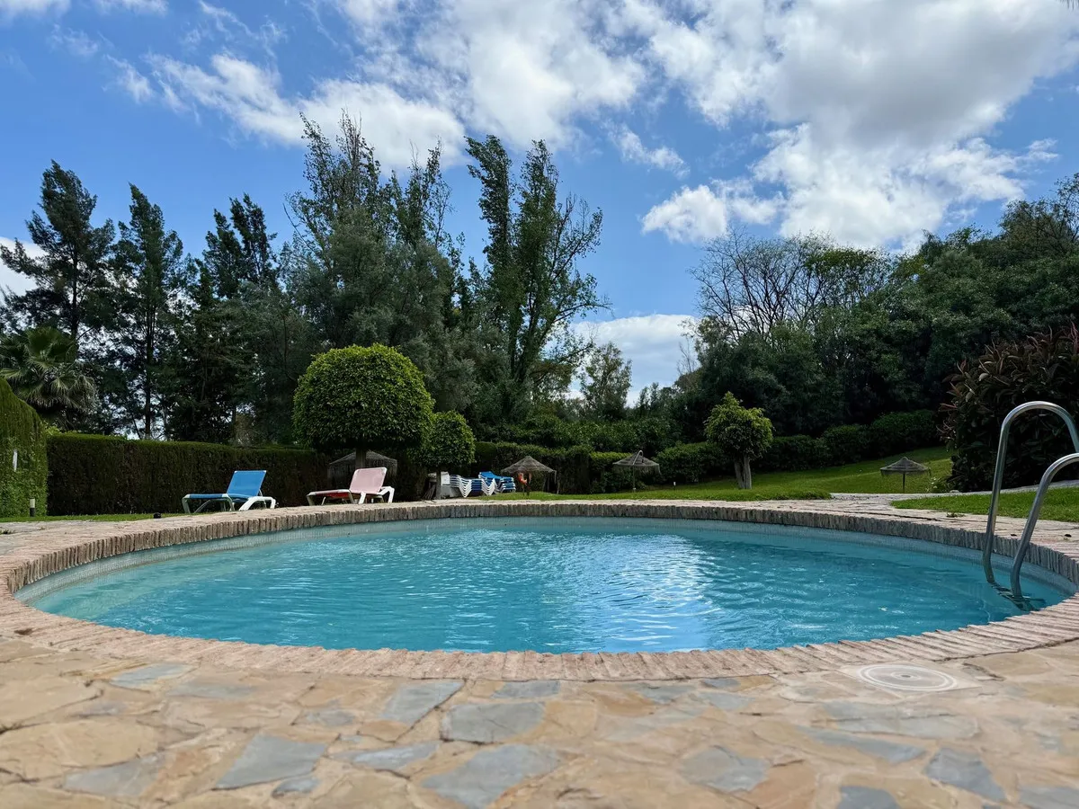 6484d96f-b4d8-436e-bd3e-3113ab7d5729