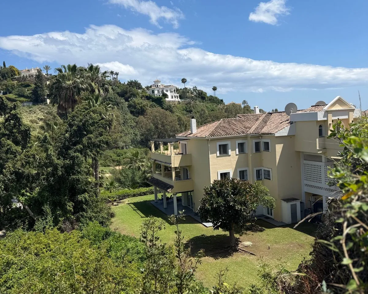 fbc249c5-cc5e-4912-bb4d-fd8de45198cd