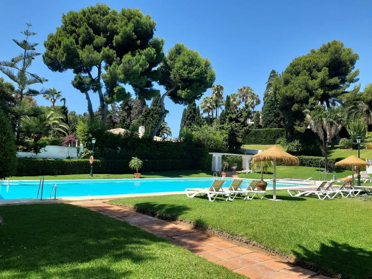 0b5436b9-54ae-4014-9fa1-492615ec2c62