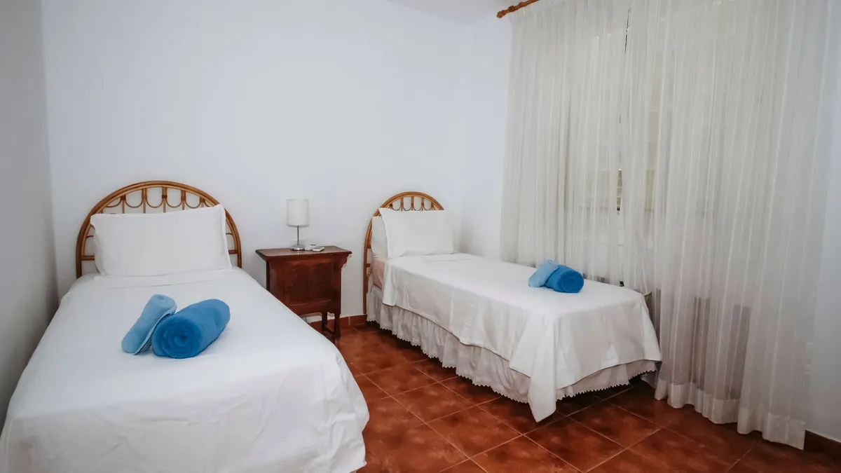 2b3acfa8-0f19-42c4-aadb-d55b4cfe3936