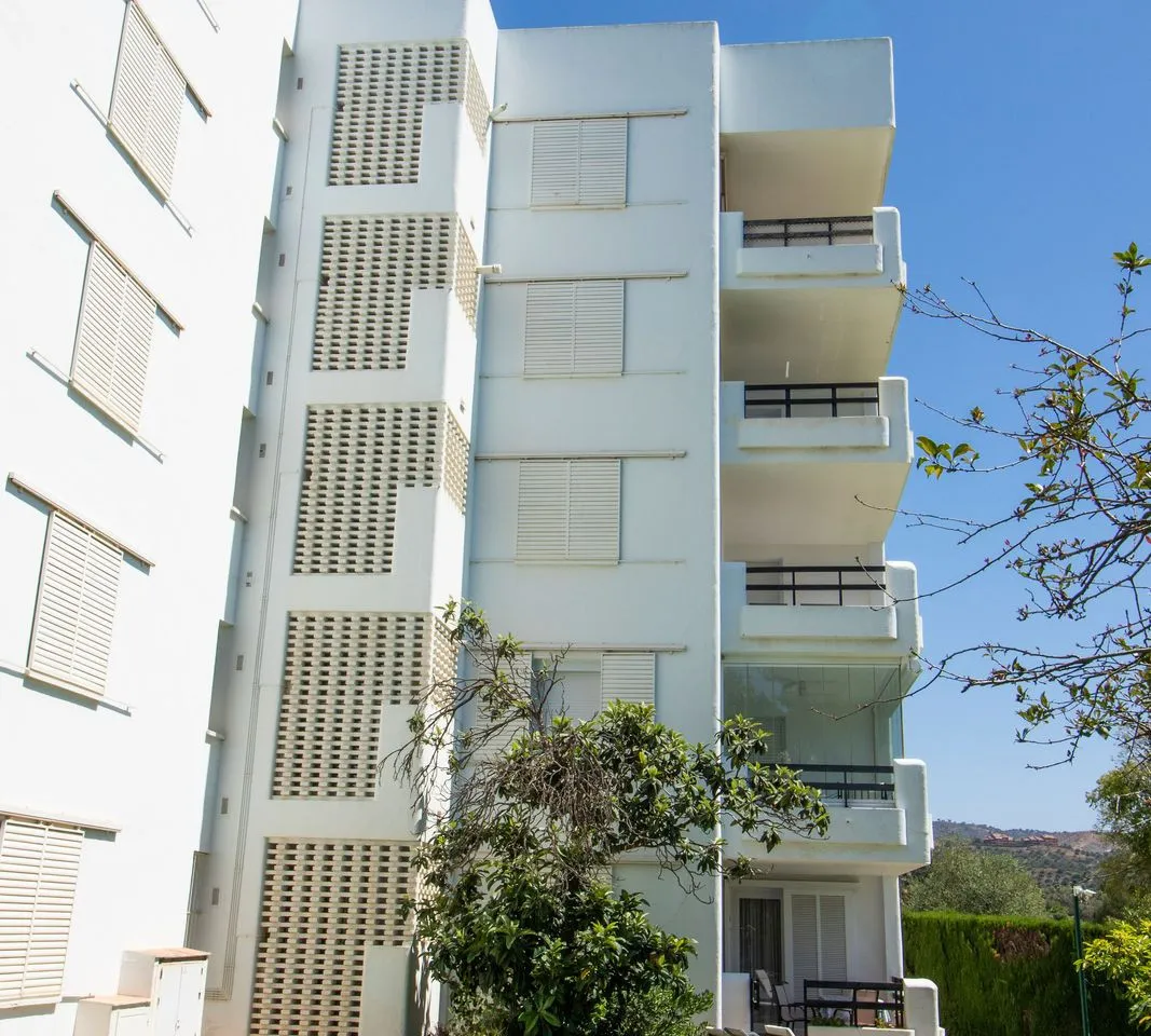 90d56de8-f764-4d2b-bfcd-8a35f0170e4d