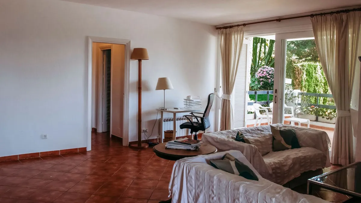 b67b1864-1591-42c8-b59b-72db7a6da83a