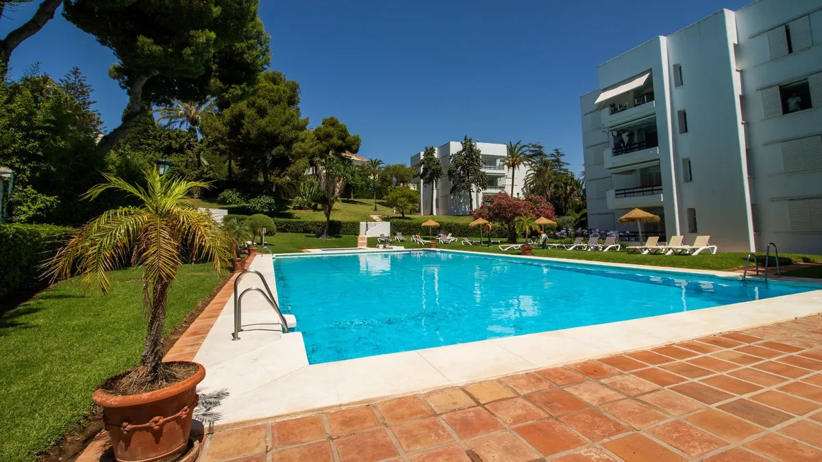 c2902427-d09b-4e14-bc74-e1c0d3f2d059