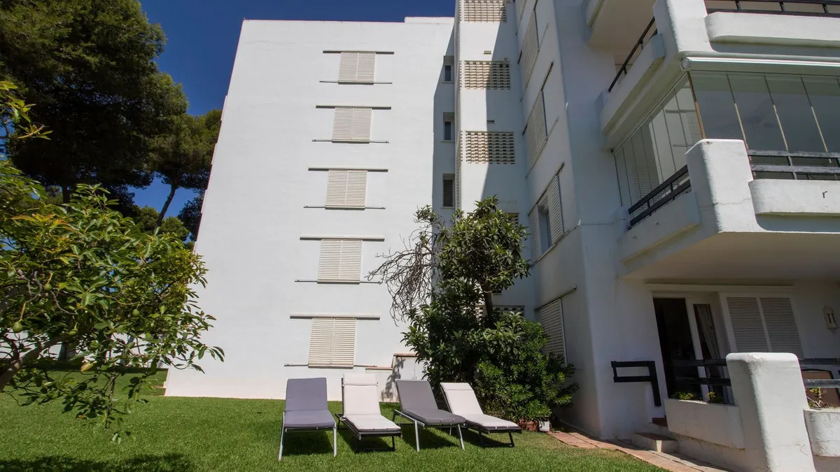 c7b2cd02-4295-4776-9590-53a6d18bf272