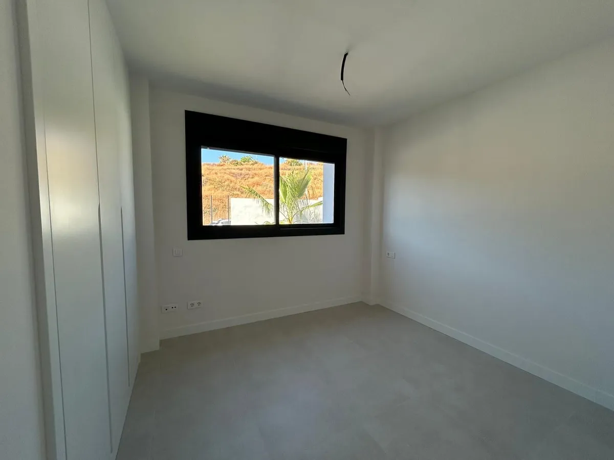 8873e5af-ae1a-4f21-b04e-af9c8783963c