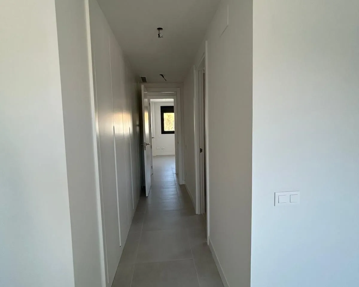 ef2aa1e7-1ca5-4f5b-a86a-1399287c11ff