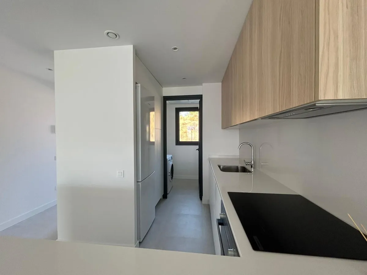 f8f96611-d412-4b03-a9f0-6857a774f123