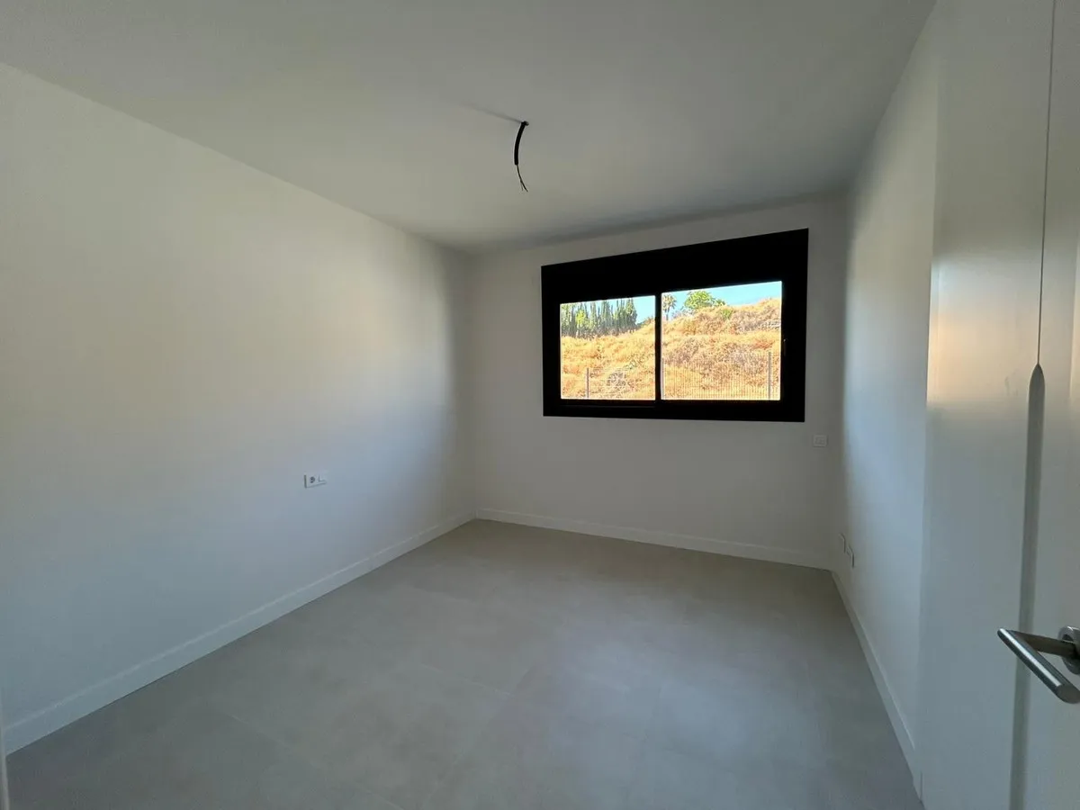 f97b2ef0-58d8-4214-a228-8910be6df100