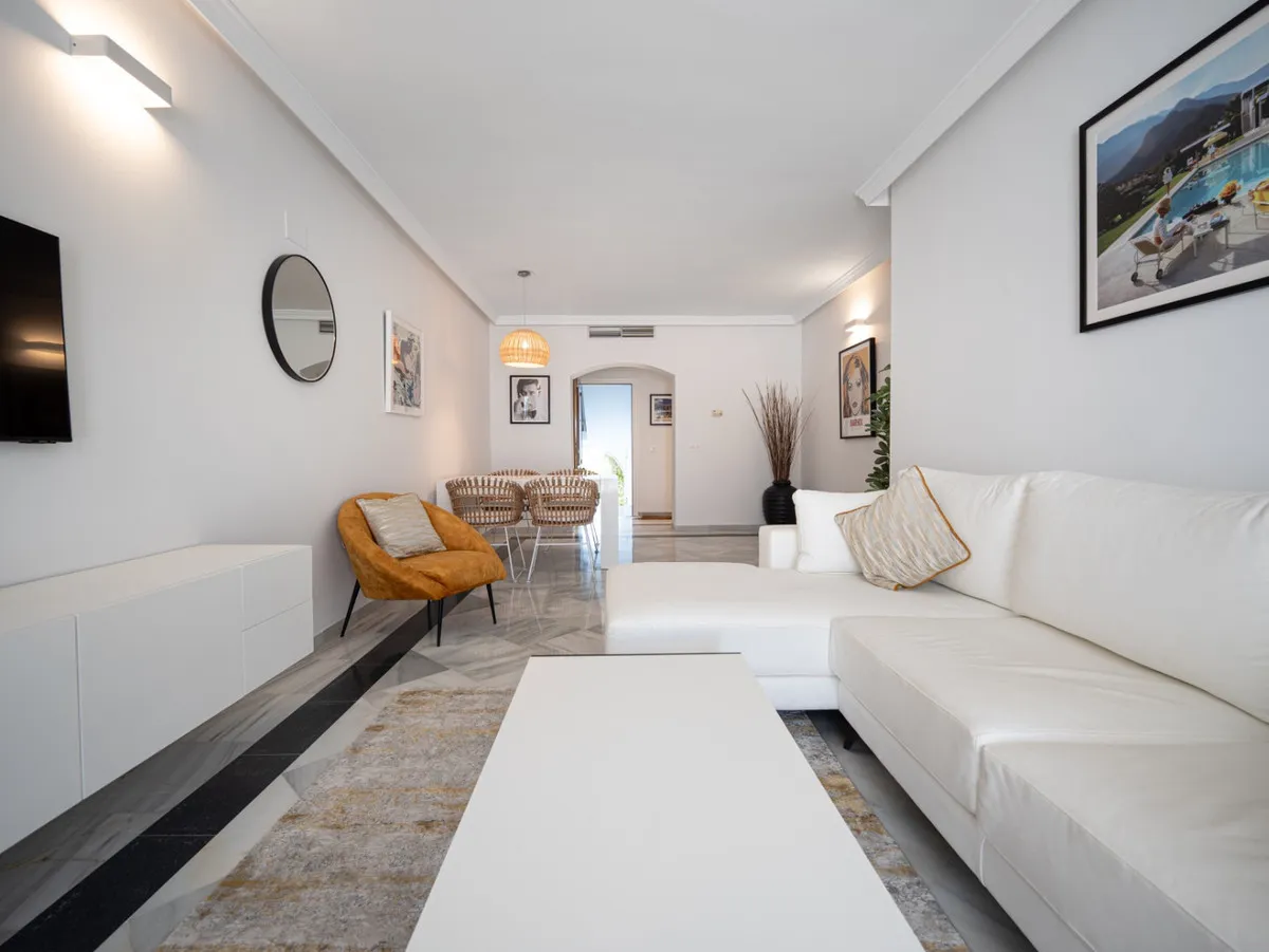 0b0f2d3f-f501-4900-96ae-80c66a083330