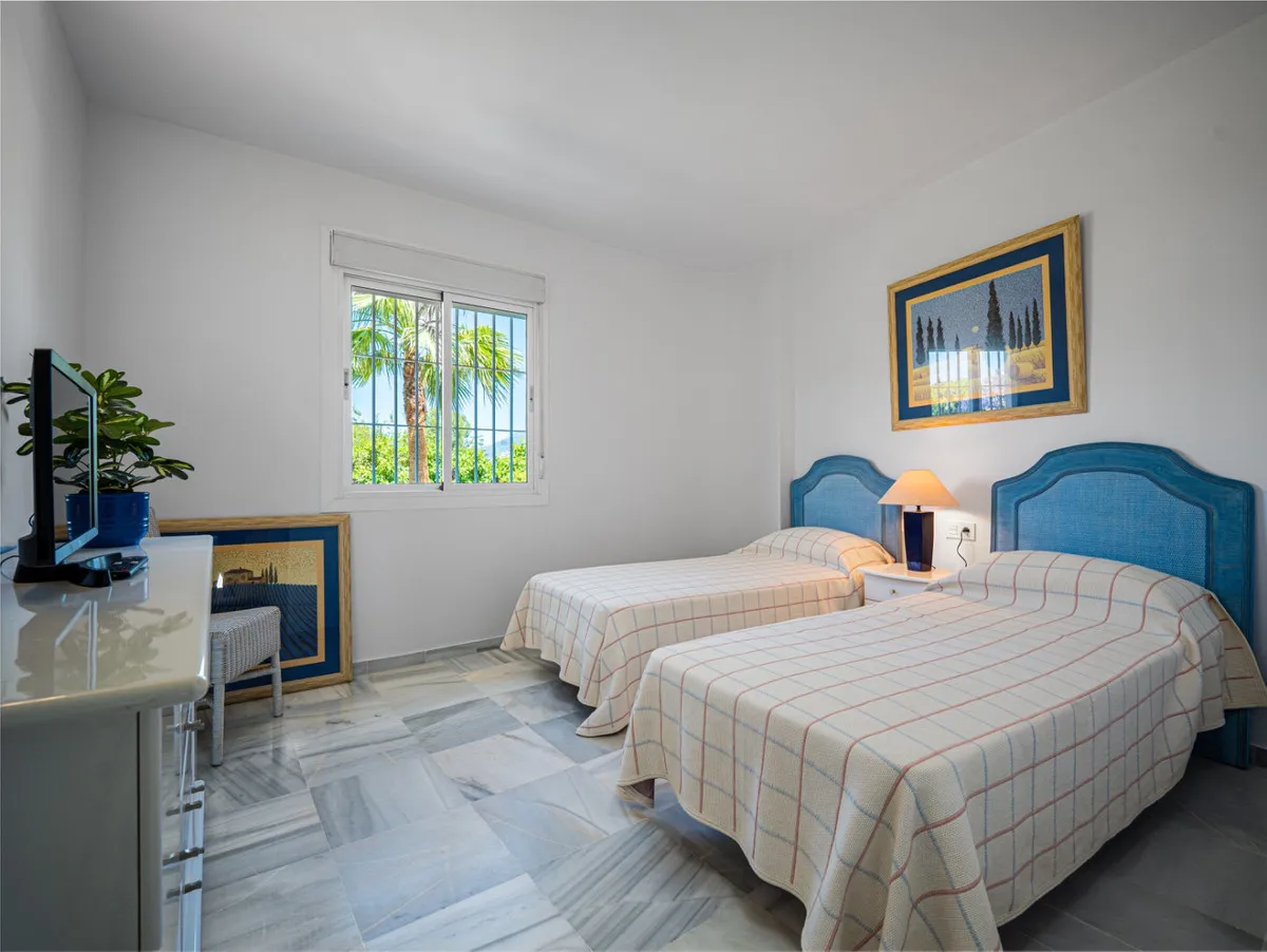 dcce6329-323a-4f35-9aa8-1f553bea7de7