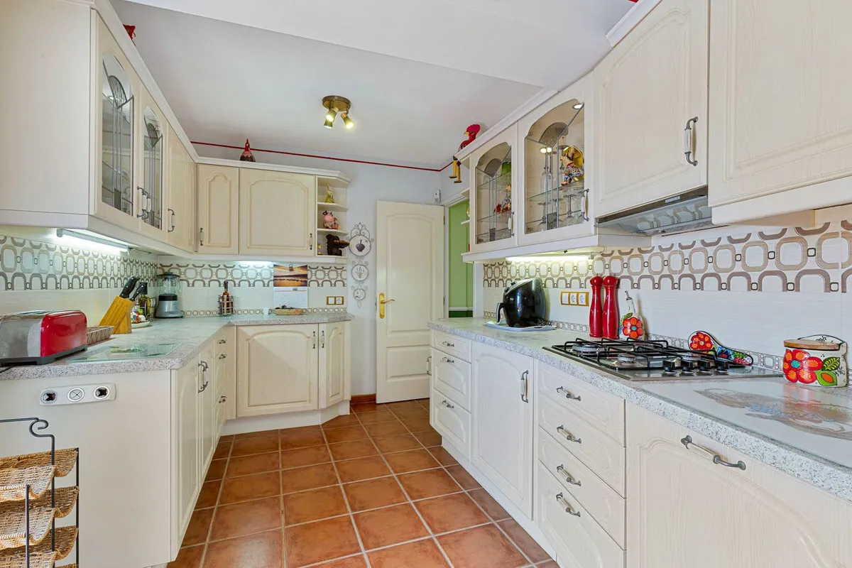 39851434-d33b-4d8c-9035-08db05e99994