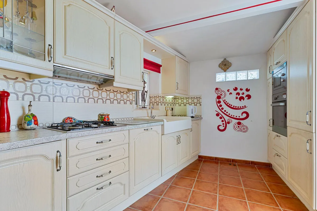 5c4f191f-8bc8-414e-9ec3-8c5c677f8d52