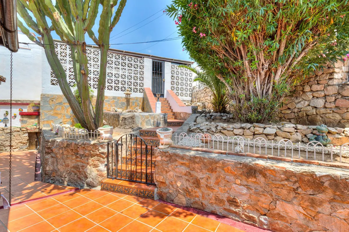 a88553c3-a079-41d2-bbd9-d34c531d1b90