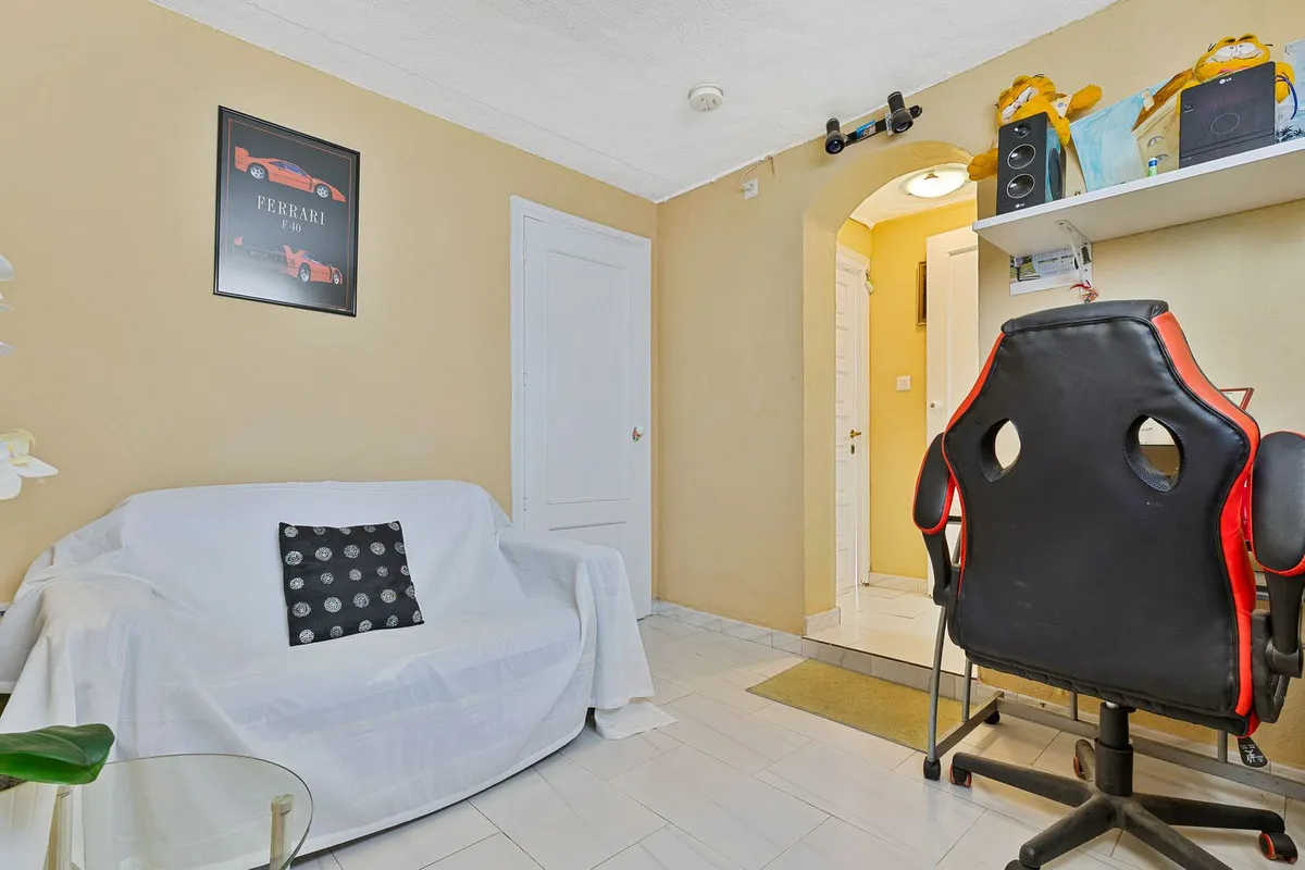 d3ff71d5-9bf8-4ed0-a3dc-7eb15dc275a8