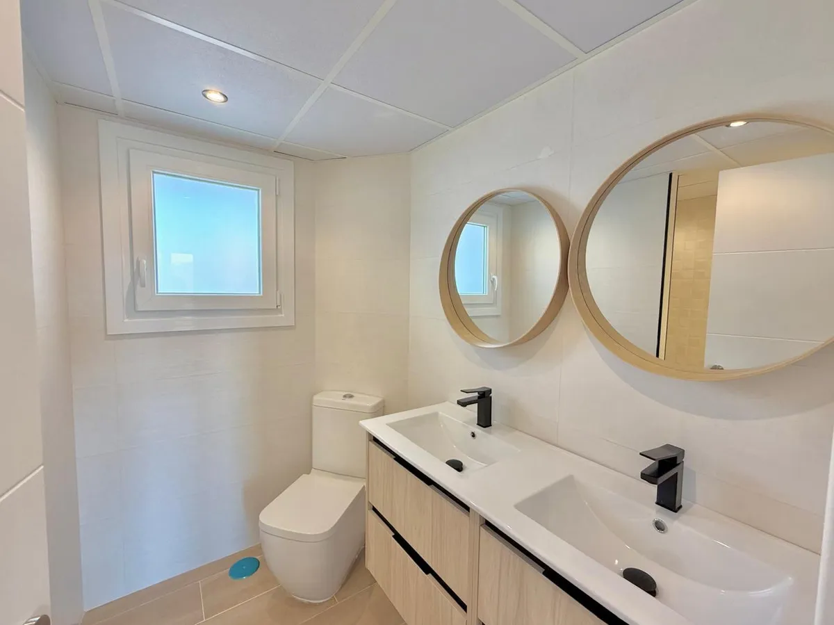 7b100083-9cb8-4424-b20a-2b36a00ba679