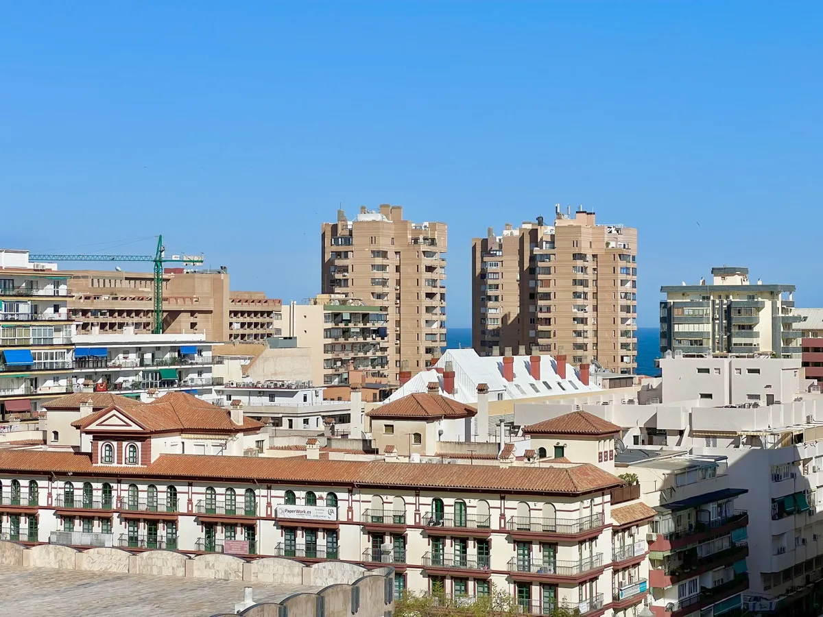 d76bb041-b9dc-4fcf-a05d-3ce8392a9f2b