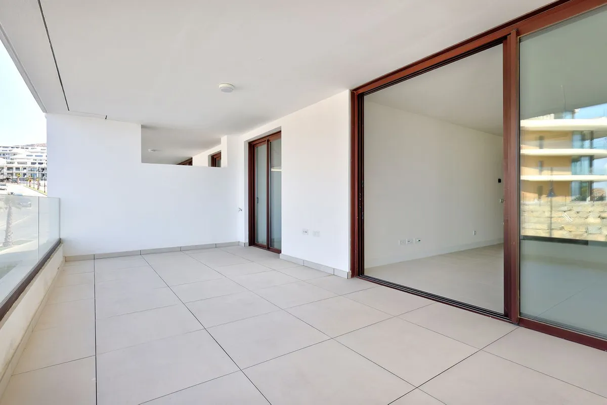 3373c9ab-7241-474f-beeb-c588bc24c338