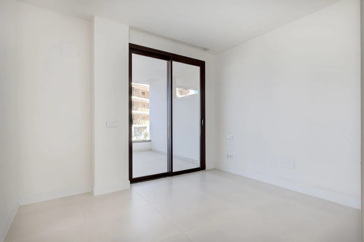 99c80c62-63d8-4699-8a72-e05906e474fb